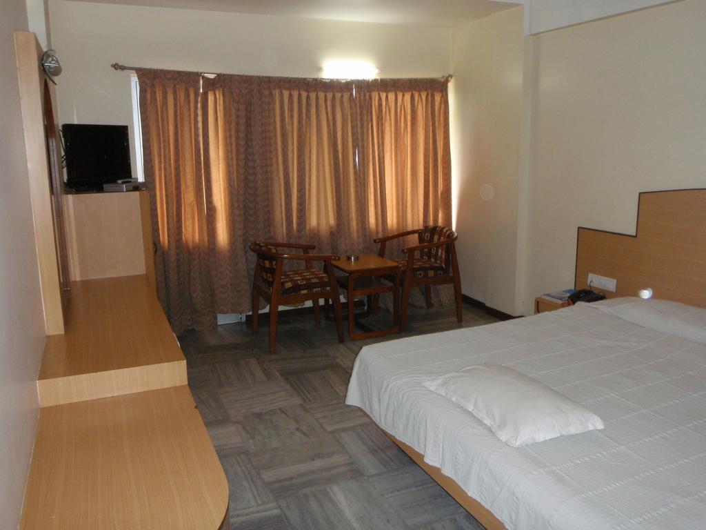 Hotel Supreme Maduraj Pokój zdjęcie