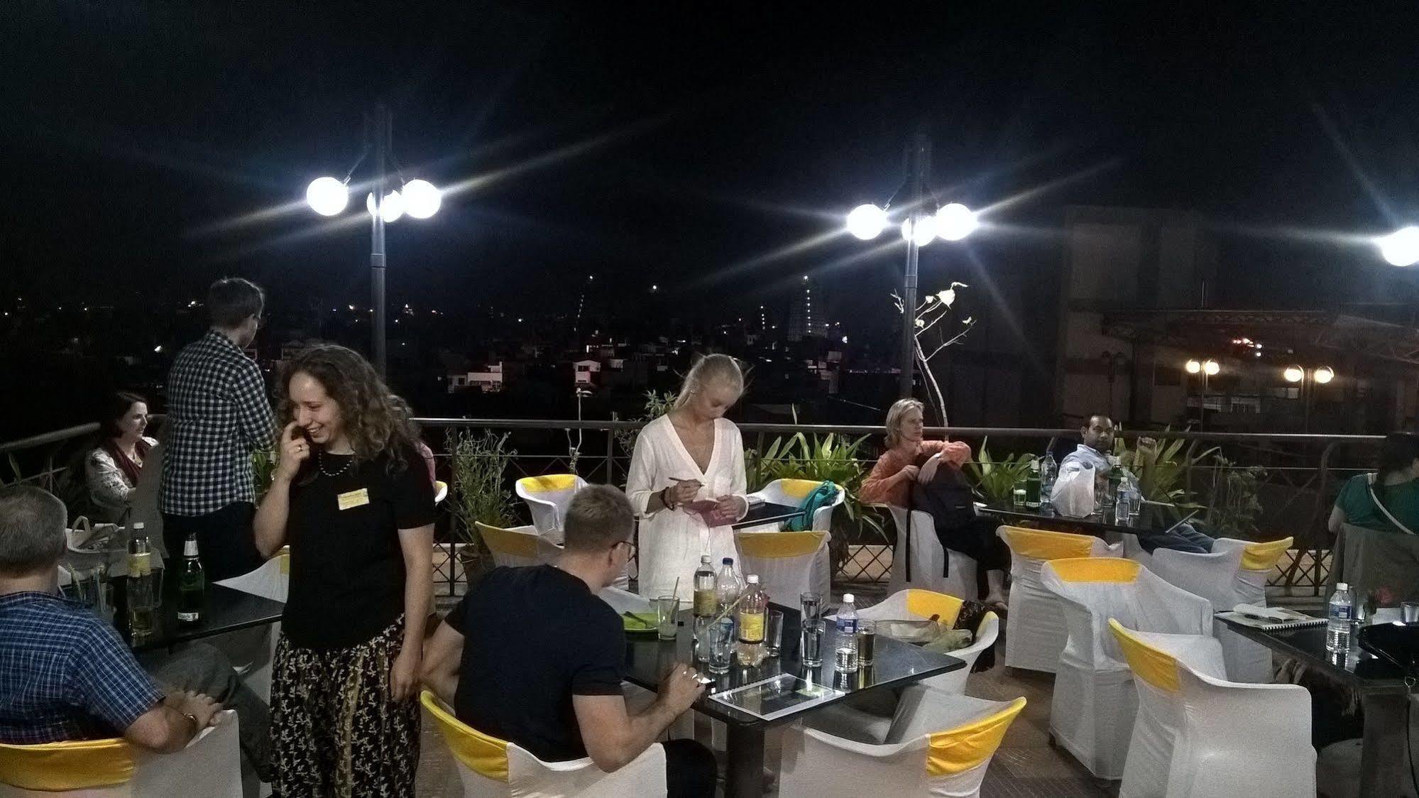 Hotel Supreme Maduraj Zewnętrze zdjęcie